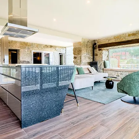 Vakantiehuis Casa Vale Do Luar *