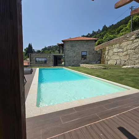 Casa Vale Do Luar Дом отдыха Селорику-ди-Башту